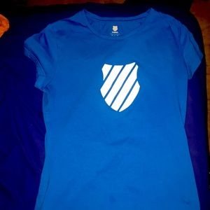 Kswiss athletic shirt size small and new without tags